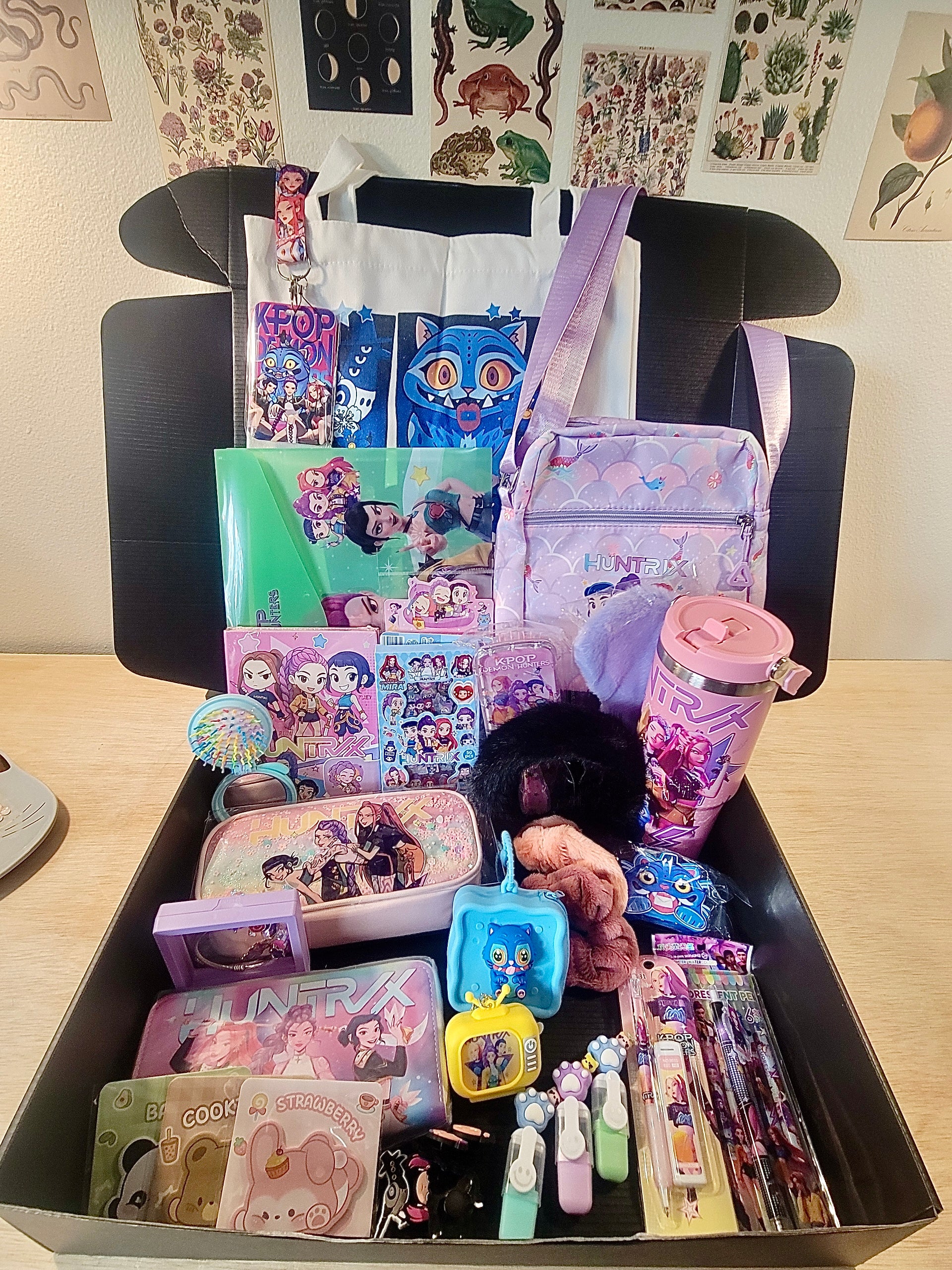 Mystery Scoop - Demon Hunters